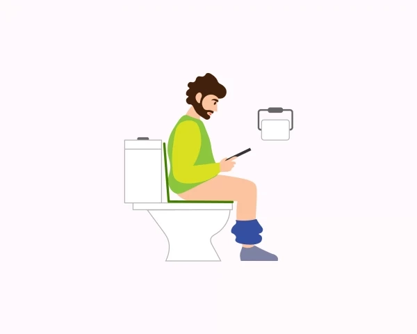73% людей пользуются телефоном в туалете: гастроэнтеролог